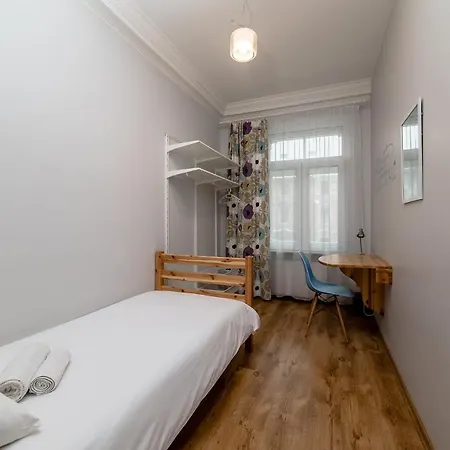 호스텔 Orange Cat 리가